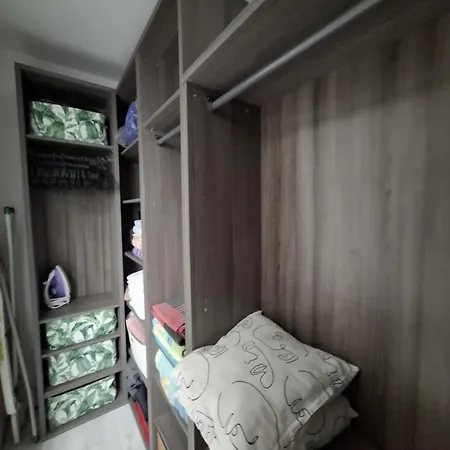 Comfortable 4 4 Full Family * Trzic