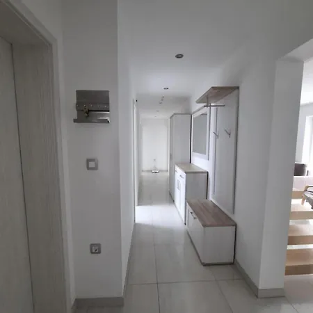 Comfortable 4 4 Full Family * Tržič