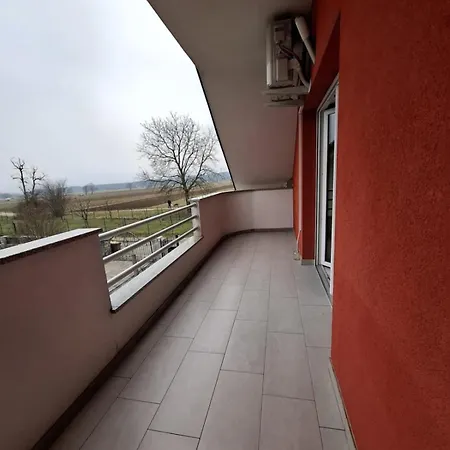 Apartman Comfortable 4 4 Full Family *