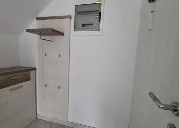 Comfortable 4 4 Full Family *