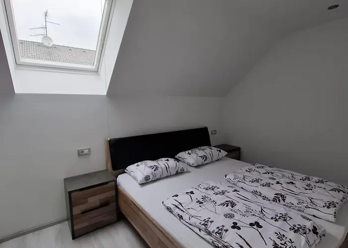 Comfortable 4 4 Full Family Tržič