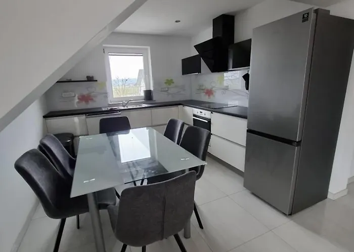 Comfortable 4 4 Full Family Tržič